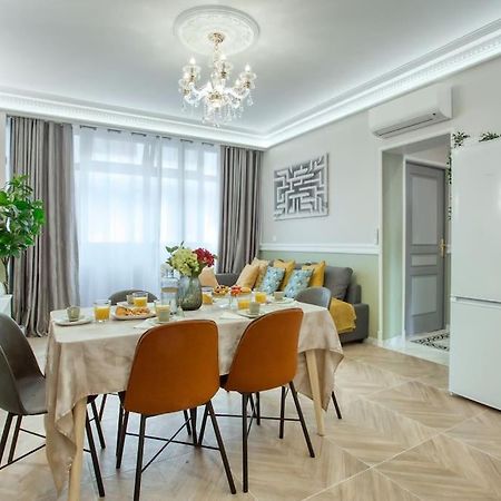 Charming Apart New 2 Bedrooms With Aircon Paris Exterior foto